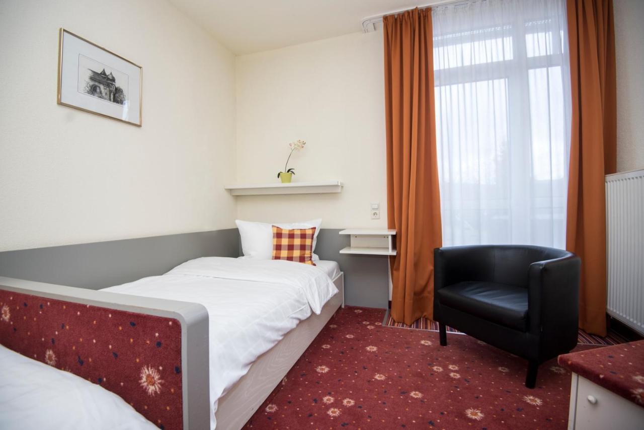 Akzent Hotel Hoehenblick Muehlhausen im Taele Exterior foto